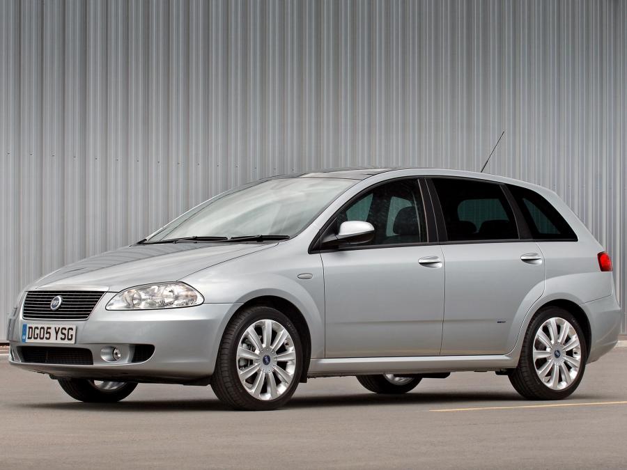 Fiat Croma 2005 года  (UK) (фото 13 из 16)